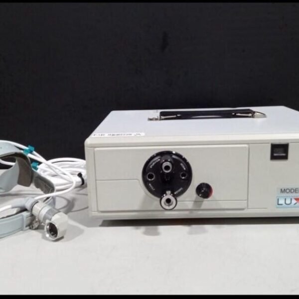 LUXTEC 9300XSP LIGHT SOURCE