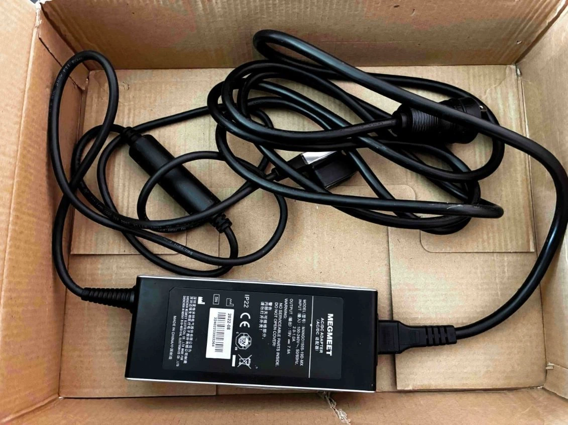 OEM Megmeet 19V Medical Grade AC/DC Power Adapter