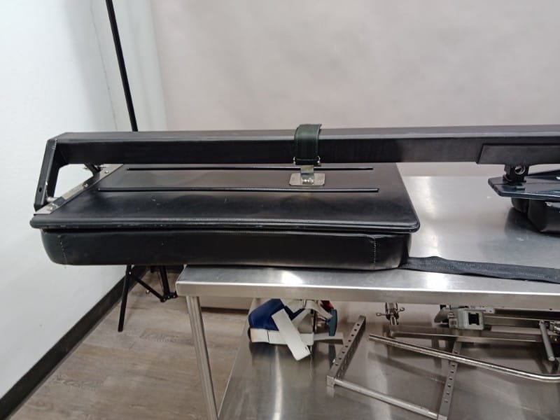 Mizuho OSI 5890 Modular Table