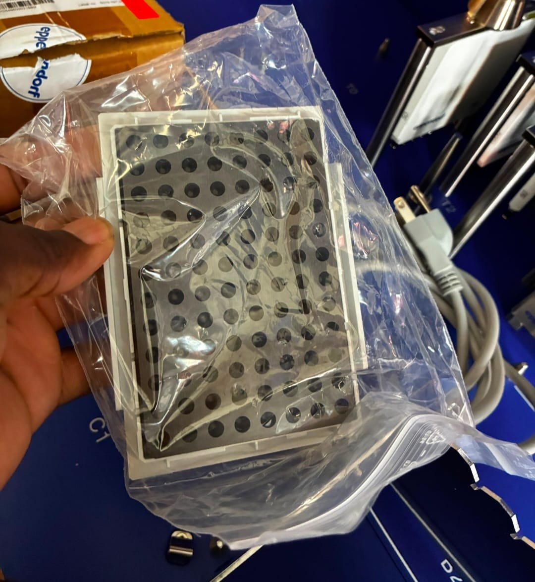 Eppendorf epMotion 5075 Liquid Handling Workstation