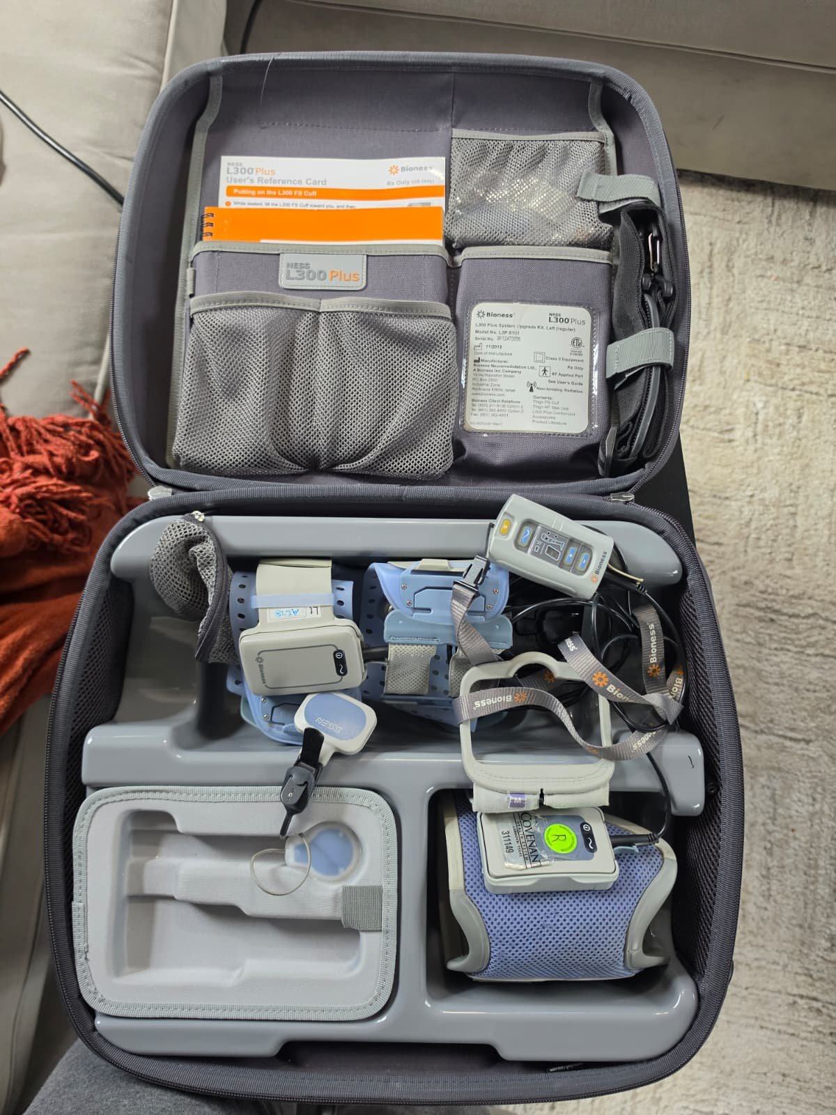Bioness NESS L300 Plus System L3P-5000 Right Leg with Cuffs Control Unit Case Accessories