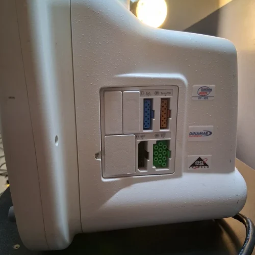 GE Dash 3000 Patient Monitor 2